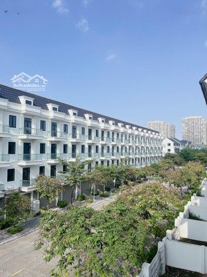 cần bán nhanh liền kề 100m2 geleximco, nhà 2 mặt thoáng giá tốt