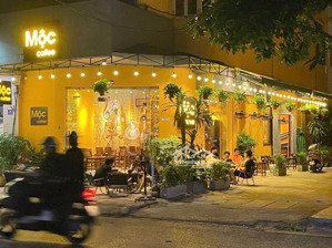 cho thuê mbkd phố nguy. như kon tum, thanh xuân, dt 200m2x9t, mt lô góc 10m, giá thuê 280tr/tháng