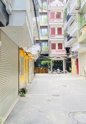 siêu phẩm hồ tây - 1 nhà ra phố, 1 bước ra hồ - ô tô tránh - kinh doanh đỉnh - nhà đẹp ở ngay