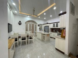 cho thuê nhà phan văn trị, p5, cityland gardenhill ngay siêu thị emart