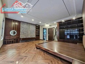 khu vip phân lô hàng không nguyễn sơn - 90m2 x 6 tầng gara 2 ô tô mặt tiền khủng