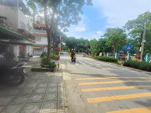 - yes giảm chào 2,5 tỷ- mặt phố kim quan thượng nhà 5,5 tầng, mặt tiền khủng hơn 7m, giá 32,950ty