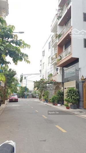 toà chdv cao cấp - 30 phòng full nội thất - doanh thu ổn định 200 triệu giá chỉ 38.5 tỷ