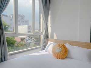 cho thuê căn hộ dịch vụ hoàng diệu 2 pn quận 4