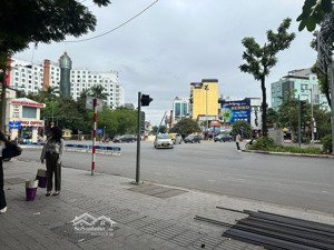 bán đất tại giảng võ, 66,8 tỷ, 80 m2, mặt tiền 5,5m sổ đỏ chính chủ, sẵn sàng giao dịch