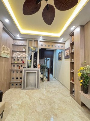 nhà đẹp nguyễn văn cừ 6 ngủ oto đỗ cửa full nội thất nhỉnh 19t hiếm có tại tt quận long biên