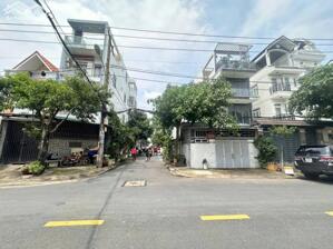 Bán lô đất khu biệt thự Dương Quảng Hàm, P.6, Gò Vấp: 5 x 22, giá 13,5 tỷ.