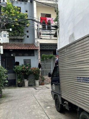 nhà tân phú kế vườn lài sát trường học c2.c3.chợ..-4x18- 4tầng - 7xt.ỷ - tiện ích xung quanh đầyđủ!