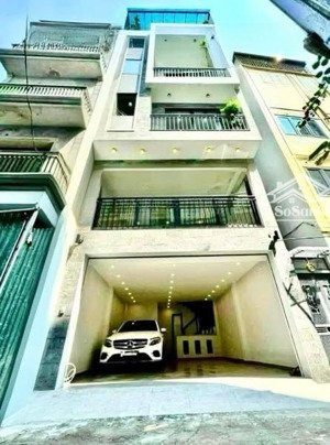 np mễ trì 40/5t ,lô góc dân xây, ngõ thông ô tô qua nhà mặt tiền 4.5m . sát phố , full đồ ở ngay