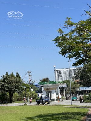 em cập nhật nền bán nằm trên trục đường song hành kdc khang điền bình chánh