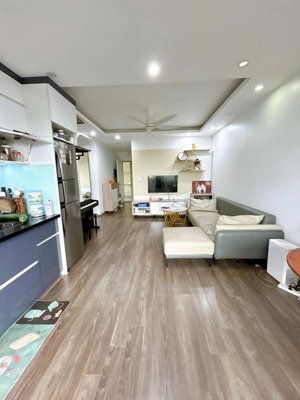 cần bán gấp căn góc 3 ngủ view hồ chung cư hh linh đàm giá tốt