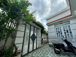 nhà 2 tầng vĩnh thạnh 110,4 m, full nội thất có chỗ đậu xe trước nhà