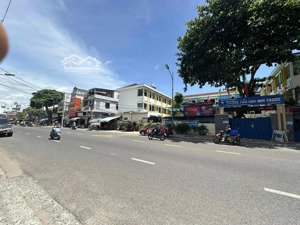 hiếm - lô đất trung tâm tp nha trang góc 2 mặt thoáng cách biển 1km