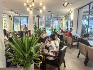 sang quán cafe 2 mặt tiền siêu đẹp 300m2, 6 bàn bida tân phú
