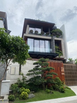 biệt thự nguyễn văn hưởng thảo điền quận 2 , 15x26m , kết cấu trệt 2 lầu đường 12m sổ hồng- 86 tỷ