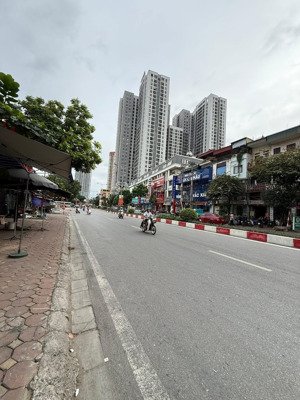 siêu hiếm - mặt phố vạn phúc 2 mặt đường - đường đôi - oto tránh đỗ - kinh doanh cực đỉnh