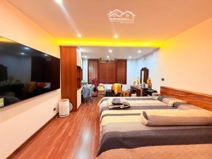 bán nhà lạc long quân dt40m2, 5 tầng, mặt tiền 4m, 3 p. ngủ, gần ôtô, tiện ích bạt ngàn