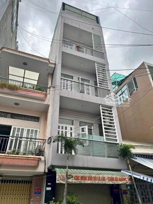 chính chủ cần bán gấp nhà phan văn trị, quận 5. giá:/67,5m2(5x13,5m). 4 lầu. đang cho thuê 19tr