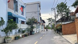 cắt lỗ 500 triệu, còn 2,7 tỷ lô đất 100m2 full thổ cư nằm trong lõi hòa lạc gần trường đh, khu cnc