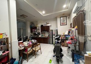 nhà đẹp, căn góc lê hồng phong, quận 10, nở hậu 9m, chủ gửi 6,8 tỷ. liên hệ ngay 