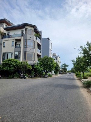 tôi chính chủ bán lô mặt tiền hòa phú 27, hòa minh, liên chiểu