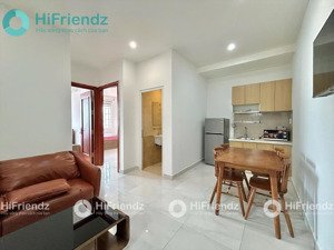 phòng đẹp đúng hình đúng giá 2pn, 2wc sát sân bay, có thang máy, hầm xe, bảo vệ 24/7 cực an ninh