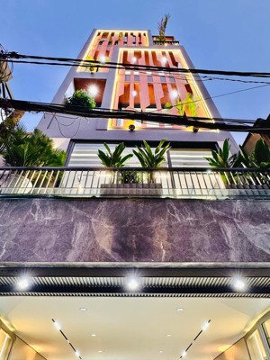 nhà hiện đại, đang cho thuê 21tr/tháng ngay đào duy anh phú nhuận, giá 3 tỷ 550