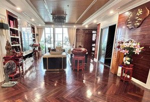 vip bán căn đập thông, vinhomes skylake, diên tích 230m2, 3 phòng ngủ,1 làm việc,1 p/ thờ, full đồ
