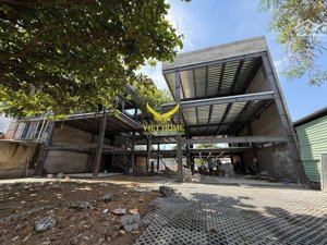 cho thuê mb thảo điền 360m2 sàn trống suốt phù hợp vp+ kinh doanh