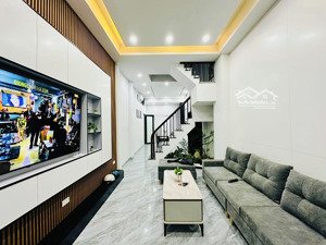 bán nhà mỹ đình - nam từ liêm, dân xây 40m2 x 4 tầng, full nội thất, ngõ nông ở sướng, chỉ 7,9 tỷ