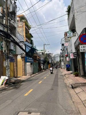 siêu hiếm - mặt tiền nguyền trọng tuyển. p15. phú nhuận - 2 tầng 65m2 - hđt: 30 triệu - 9,5 tỷ