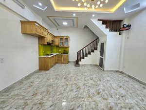 tân mai, gần oto 35m2-5t- chỉ 7.5tỷ( ctl) - gần trường tân mai