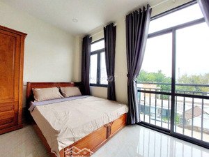 phòng đẹp giá rẻ 30m2 ánh sáng tự nhiên trần văn đang giao hoàng sa quận 3