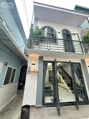 BÁN NHÀ 2 MẶT TIỀN SỔ RIÊNG HOÀN CÔNG ĐƯỜNG 3/2