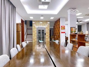 siêu phẩm biệt thự đơn lập vip lô góc 4 thoáng thang máy đẳng cấp nhất bắc linh đàm 230m2 x5t