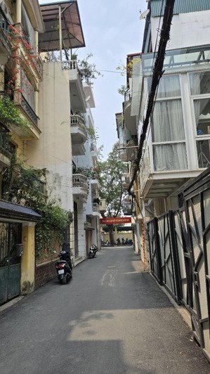 phùng chí kiên, ngõ thông kinh doanh, dt 42m2, 5t thang máy xịn, giá 17 tỷ