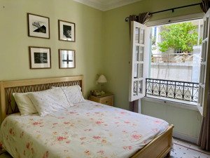 phòng cửa sổ ngay công viên lê thị riêng quận 10. giá 5 triệu hơn siêu rẻ cho sinh viên