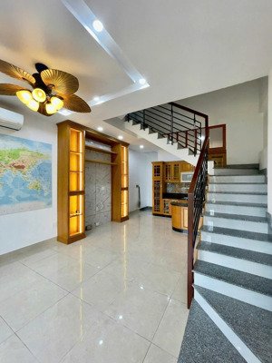 nhà 3 tầng hẻm 4m phú thọ hoà, 52m2 giá 5.9 tỷ tl