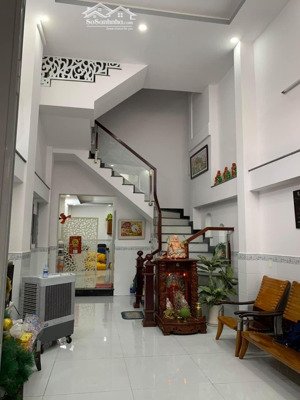 hẻm 5m vườn lài gần lũy bán bích 4x14 1 tầng 6.2 tỷ