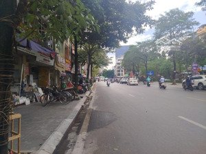mặt phố tây sơn - vỉa hè rộng - kinh doanh đa dạng - dt 35m x 9 tầng - mặt tiền 5.2m - giá 28.2 tỷ