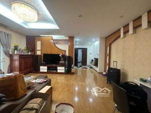 bán căn hộ cao cấp phố trung kính, yên hòa, có 3 phòng ngủ