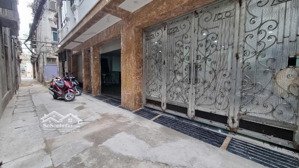 tòa nhà dịch vụ 22 căn hộ khép kín full nội thất cho thuê dòng tiền hơn 100tr/tháng