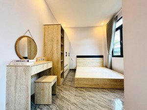 khai trương căn hộ tách bếp quận 4, ban công, gần cầu khánh hội, cầu calmette, đoàn văn bơ giáp q1