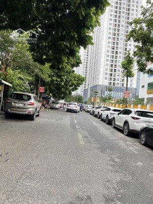 bán nhà phân lô ô tô ô tô vào nhà cầu giấy phố mạc thái tổ vị trí vàng siêu hiếm - 45m