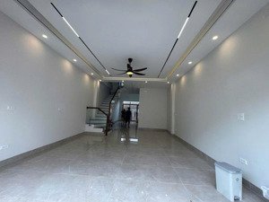 bán nhà mặt phố nguyễn công trứ, phố huế, hai bà trưng. 17m2, x6 tầng, mt 3.4m, 16 tỷ. 