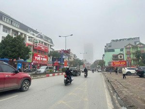 bán tòa mặt phố vạn phúc - 9 tầng/ thang máy - mặt tiền 5m - vỉa hè đá bóng -kinh doanh sầm uất