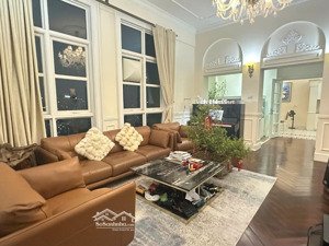 e cập nhập liên tục quỹ căn tại the manor mễ trì dt 181m, 190m,192m,216m.... sẵn sổ, giá tốt nhất.