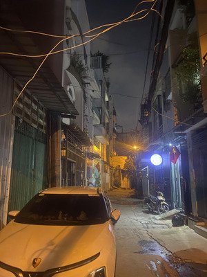 bán nhà bình thạnh -hẻm xe hơi- phường 17 giáp quận 1-giá 7,9 tỷ