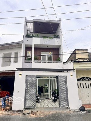 nhà phố mặt tiền kinh doanh buôn bán đường nguyễn đức thiệu phường dĩ an, tp hồ chí minh