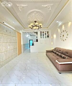 HOT HOT! Nhà 2 lầu hẻm xe hơi 1806 Huỳnh Tấn Phát, Thị trấn Nhà Bè